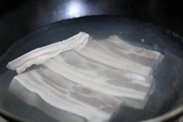 卤肉的做法及配料