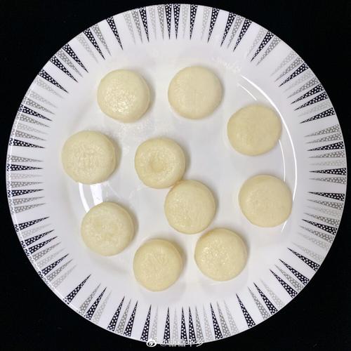 酸奶里有小疙瘩还能喝吗
