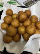 红薯丸子怎么做才松软(红薯丸子怎么做又酥又好吃)