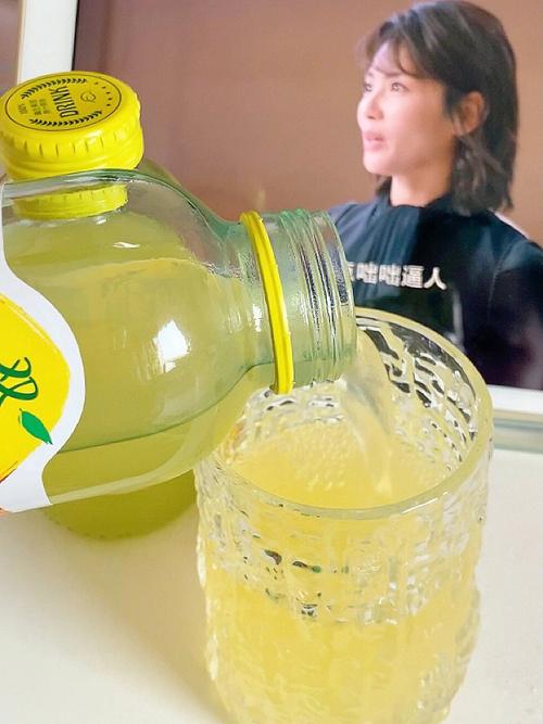 玻璃瓶塞拔不出来怎么办