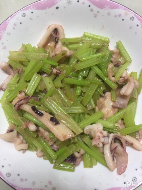 鱿鱼和芹菜还有蒜怎么炒