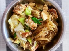炖白菜粉条怎么不粘锅(炖白菜粉条怎么做)