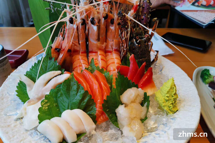 吃海鲜配什么菜比较综合(吃海鲜搭配)