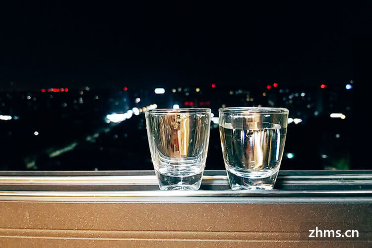 大米酿的白酒能长期储存吗(大米酿造的酒可以放多久)