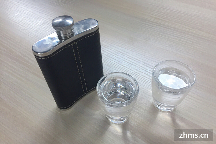 哪里产的白酒好(哪里的白酒最好)