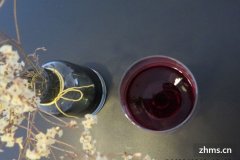 搓澡用红酒有什么好处(女人喝红酒有什么好处)