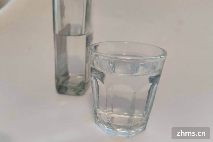 中国的白酒有哪些品牌(中国的白酒有哪几种香型)