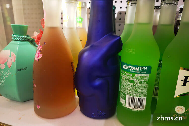 喝鸡尾酒的好处和坏处(喝鸡尾酒的好处和坏处有哪些)