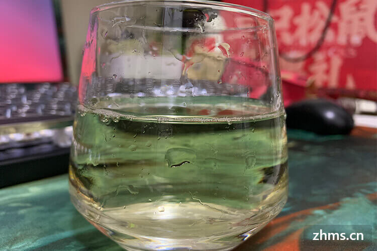 啤酒保质期限是多少(啤酒保质期限最长不超过多少个月)