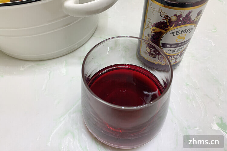 果酒一般多少毫升(果酒一般用多少度量出来的就比较好喝了)